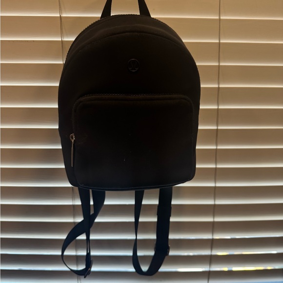 lululemon mini backpack - Picture 1 of 5